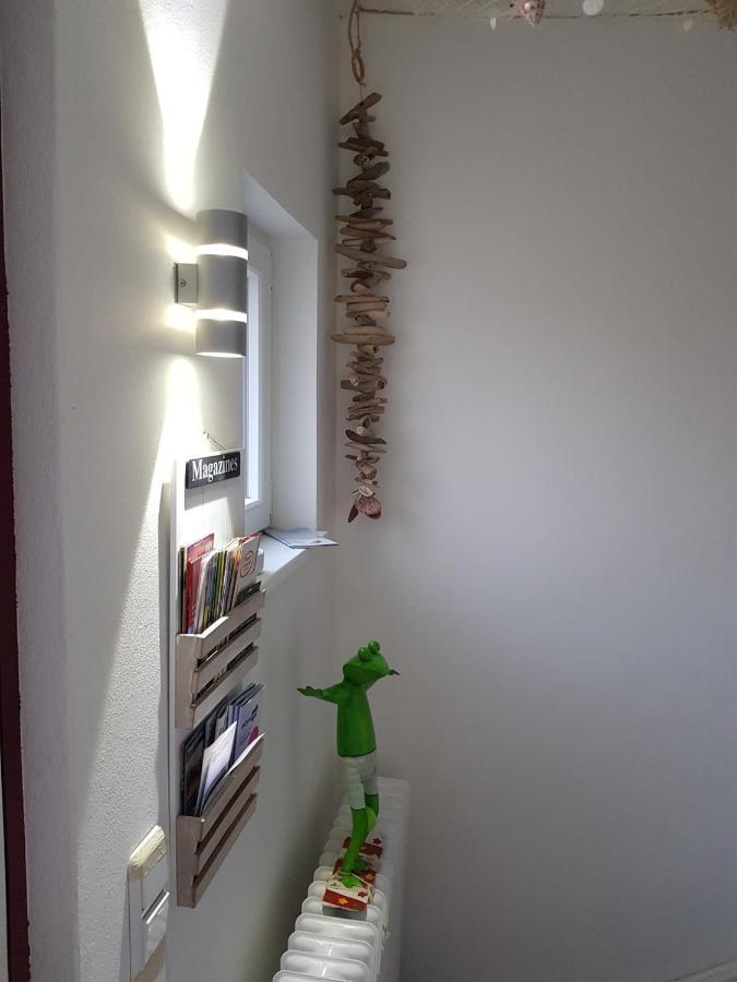 Haus Am Teich - Teichblick Apartment Фехмарн Екстериор снимка